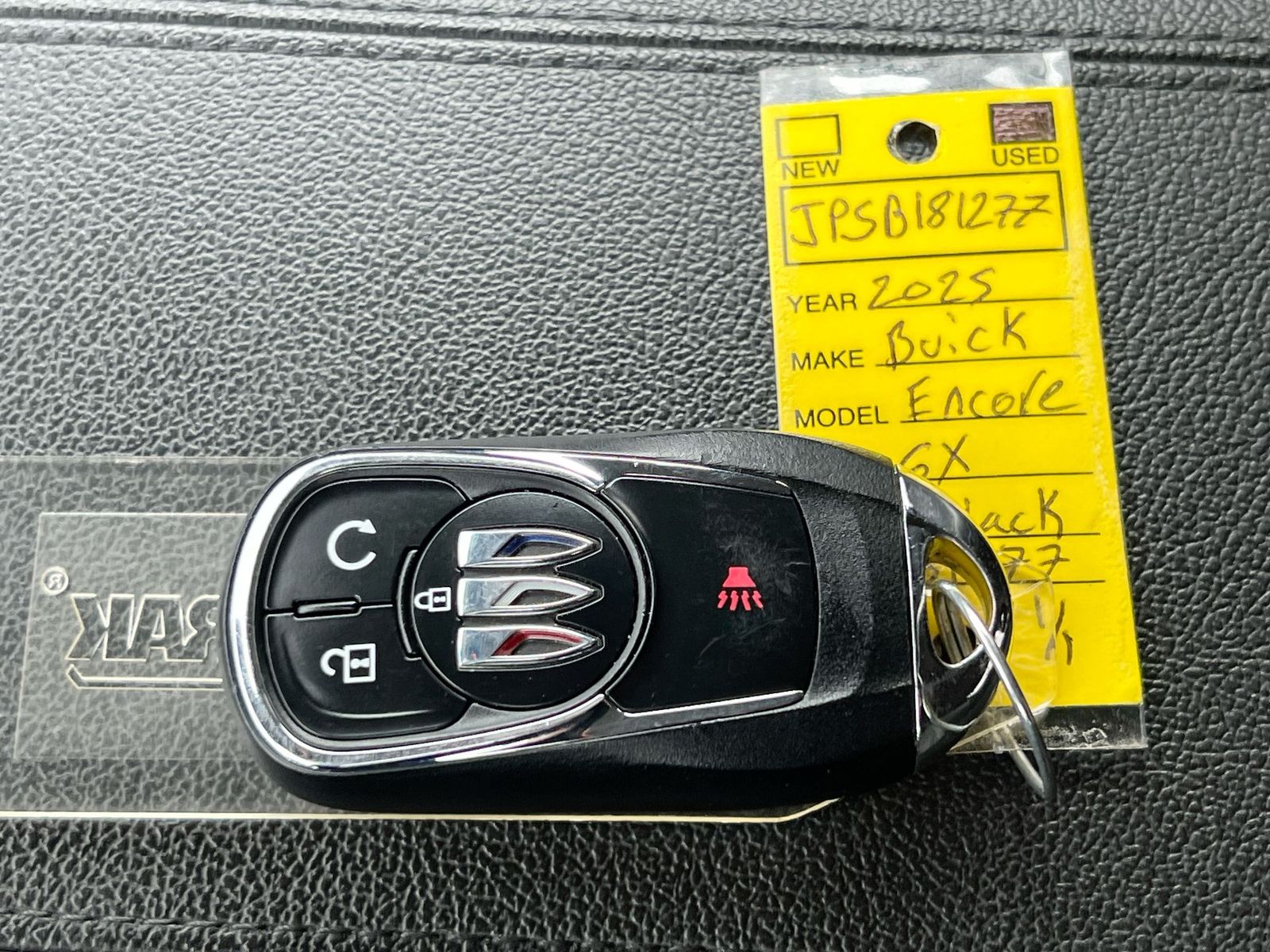 Thumbnail: 2025 Buick Encore GX - 34