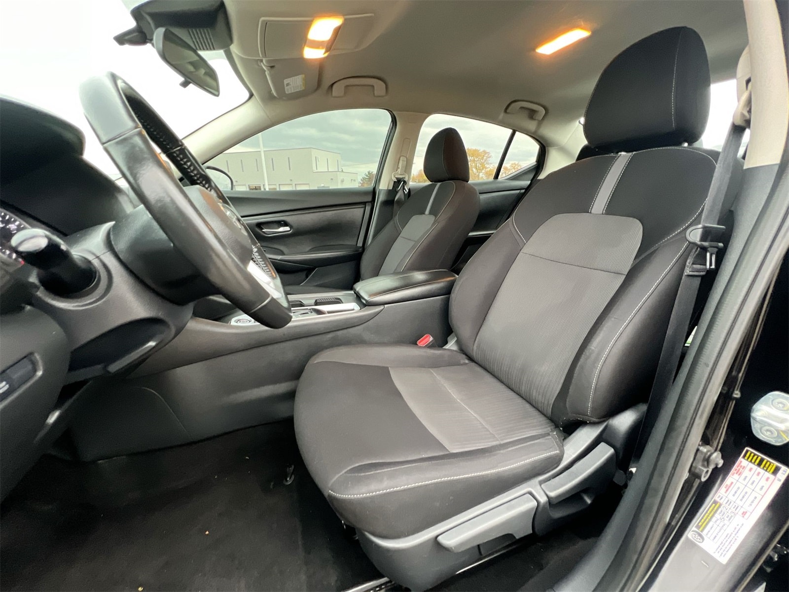 Thumbnail: 2021 Nissan Sentra - 16