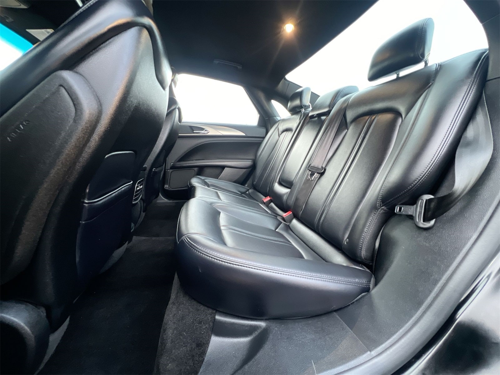 Thumbnail: 2018 Lincoln MKZ - 20