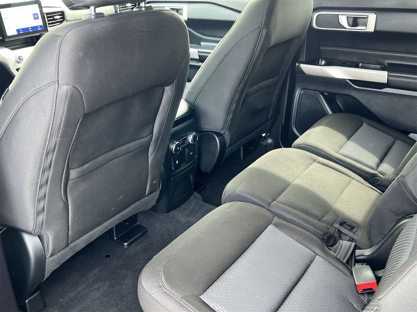 Thumbnail: 2022 Ford Explorer - 19