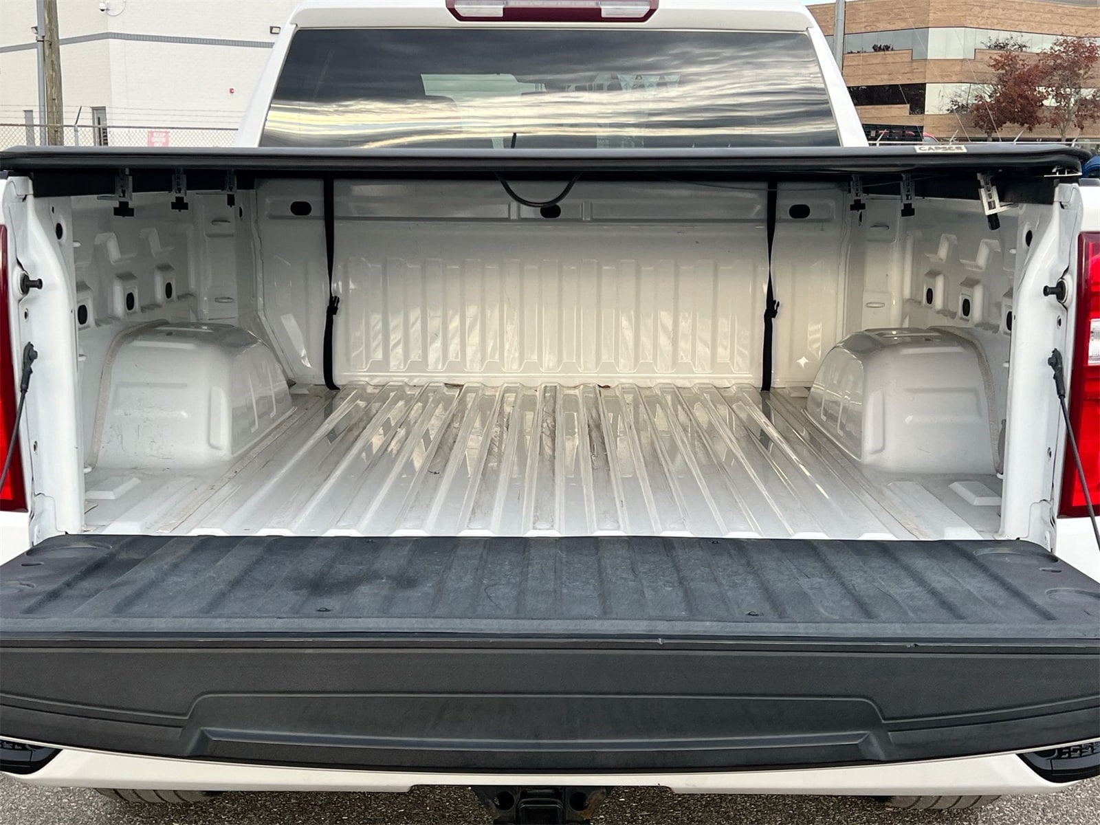 Thumbnail: 2021 Chevrolet Silverado 1500 - 32