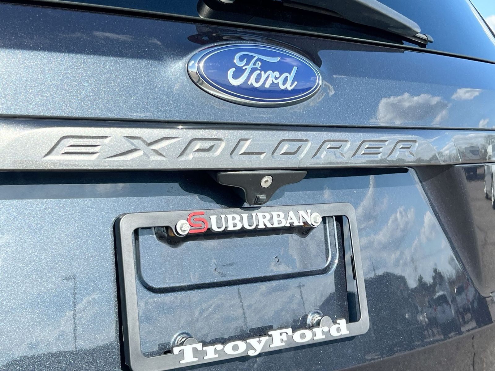 Thumbnail: 2017 Ford Explorer - 12