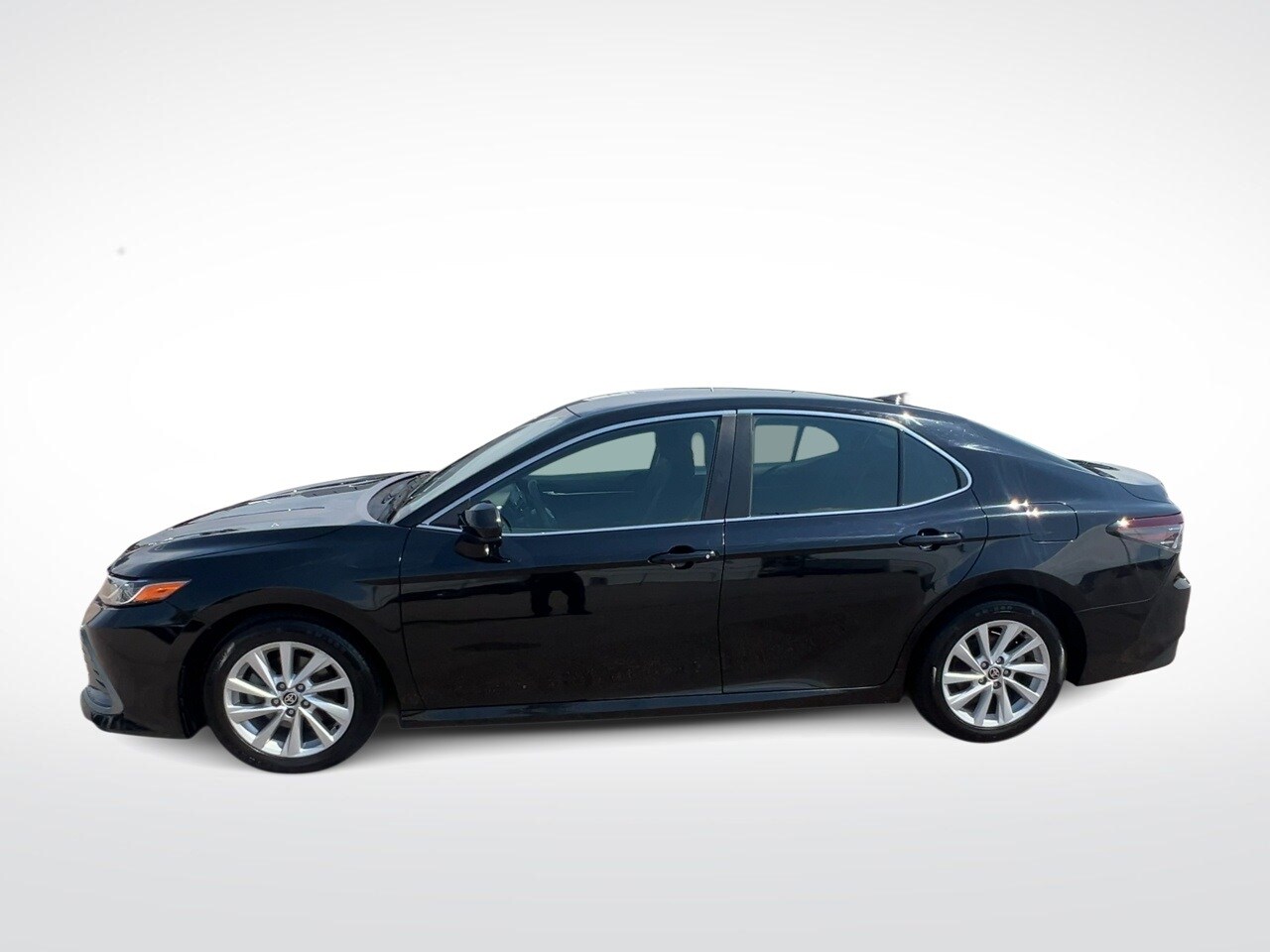 Thumbnail: 2022 Toyota Camry - 5