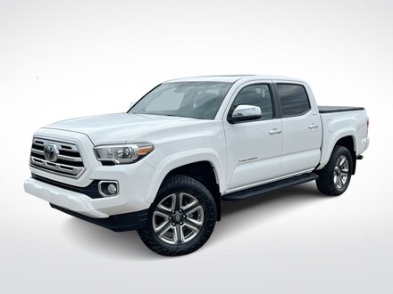 Used 2019 Toyota Tacoma Limited Truck in Troy, MI