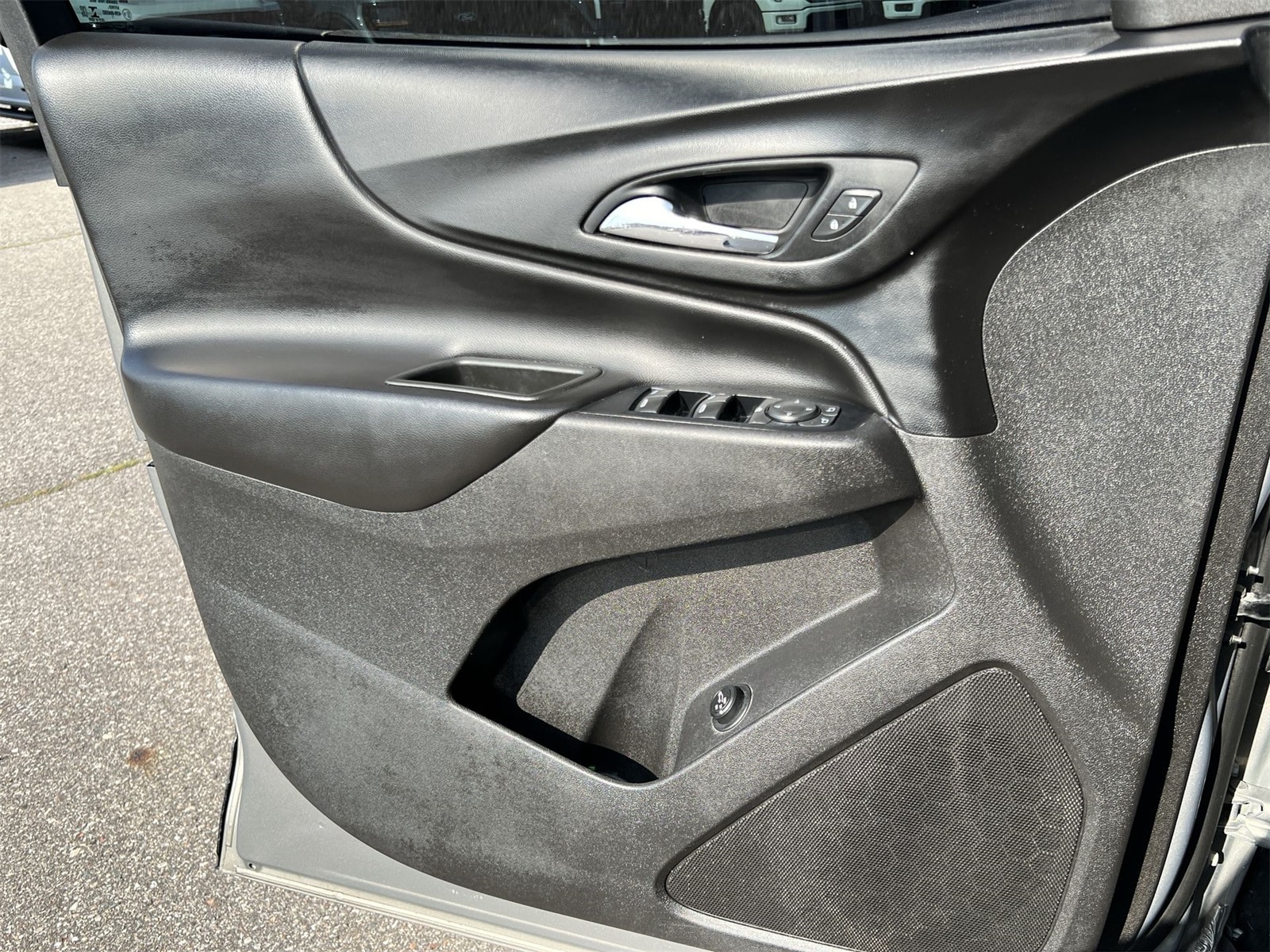 Thumbnail: 2019 Chevrolet Equinox - 29