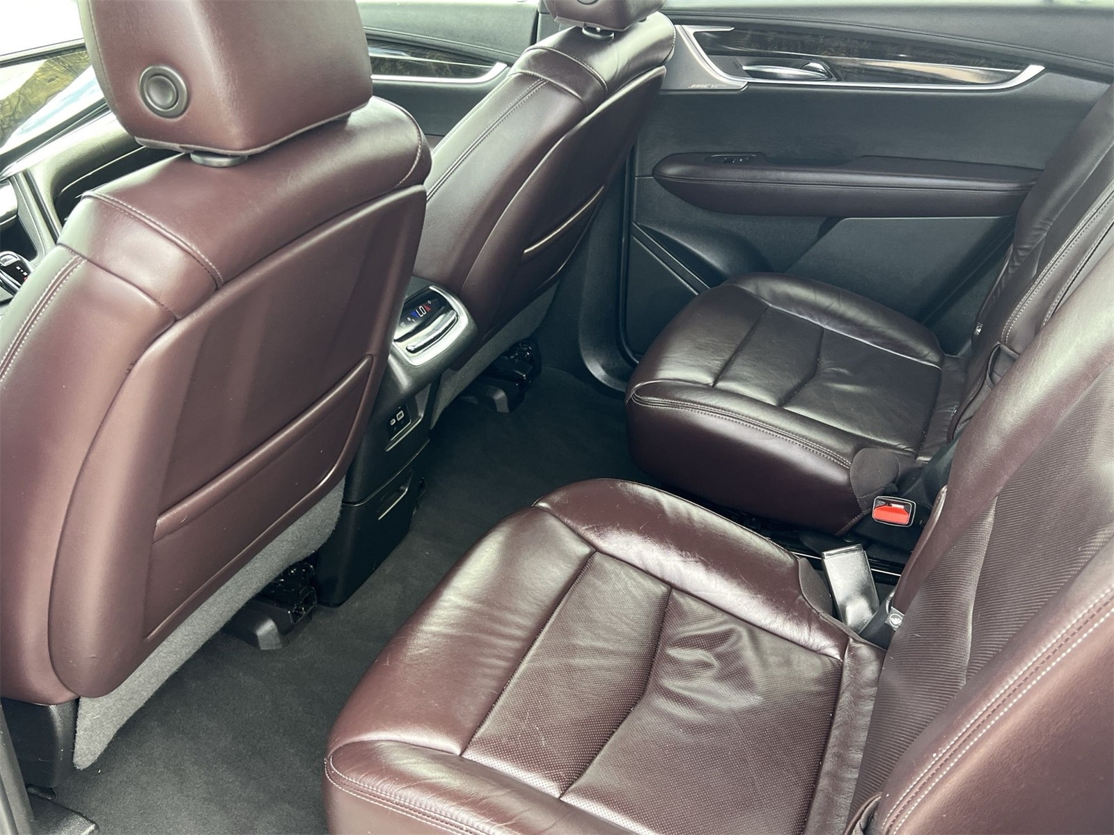 Thumbnail: 2020 Cadillac XT6 - 19