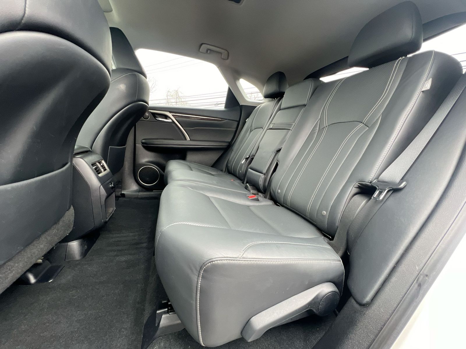 Thumbnail: 2019 Lexus RX - 19