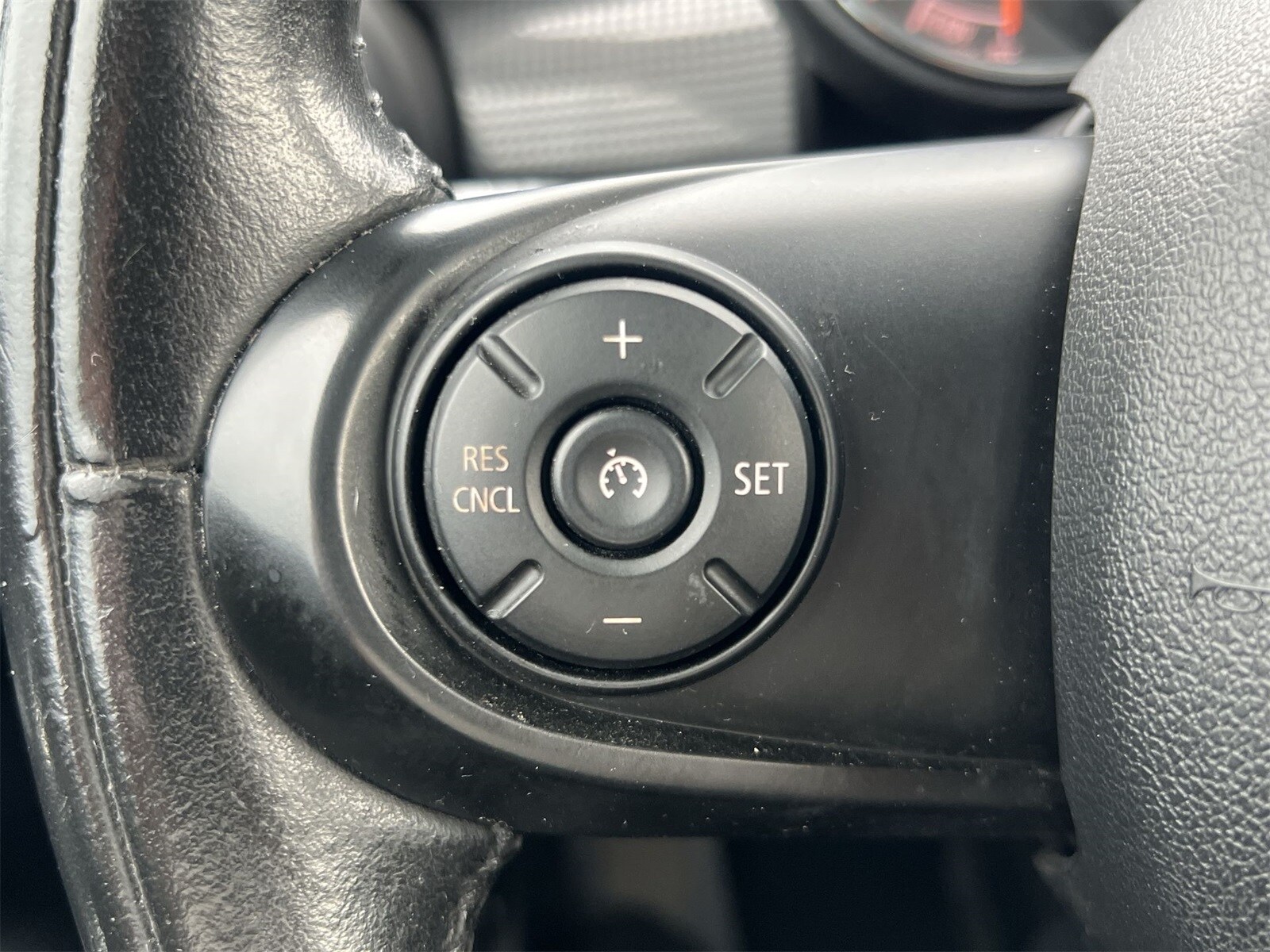 Thumbnail: 2019 MINI Cooper - 23