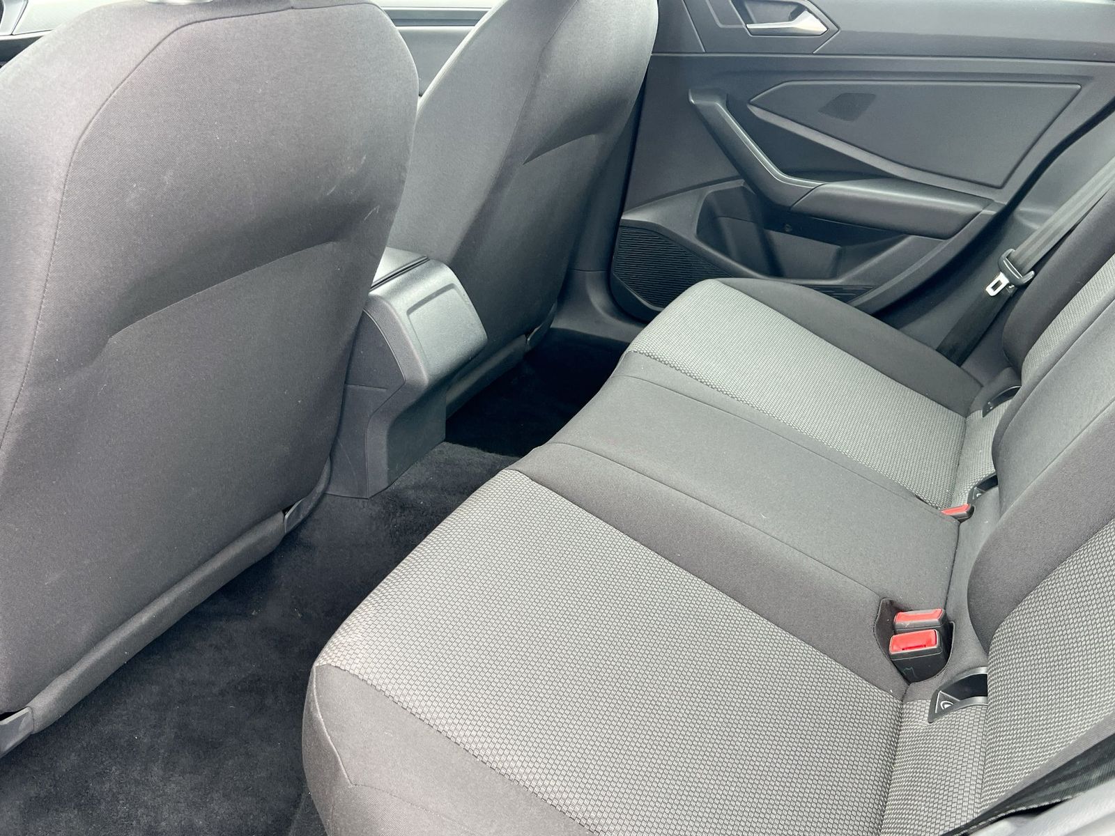 Thumbnail: 2019 Volkswagen Jetta - 18