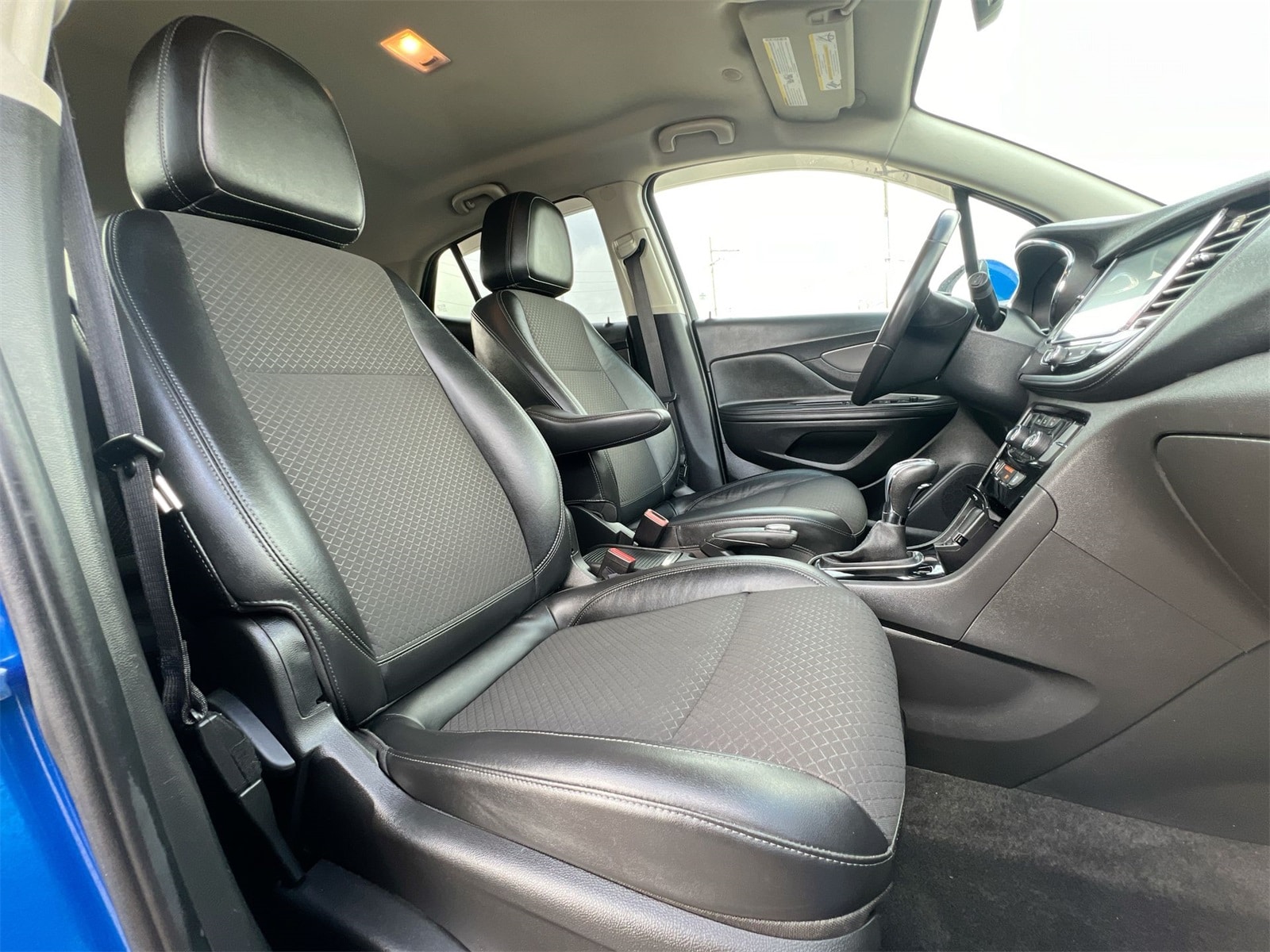 Thumbnail: 2017 Buick Encore - 21