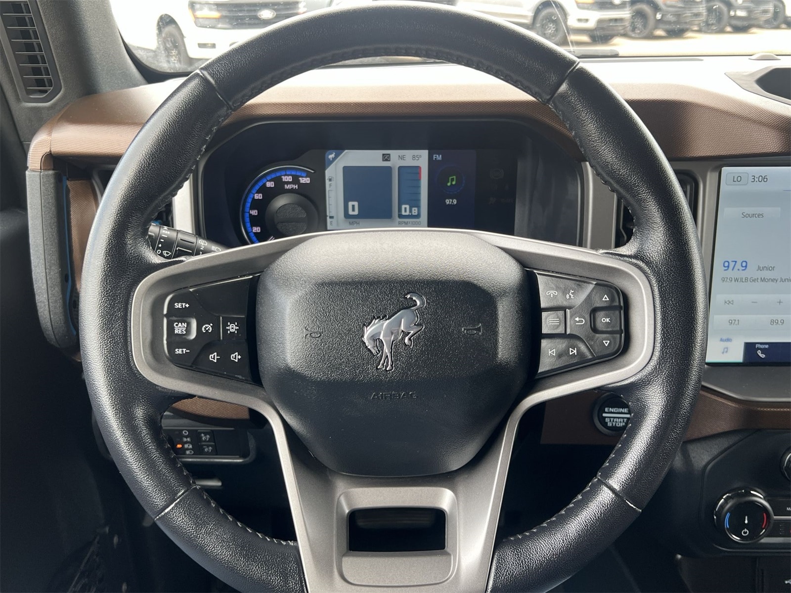 Thumbnail: 2022 Ford Bronco - 23