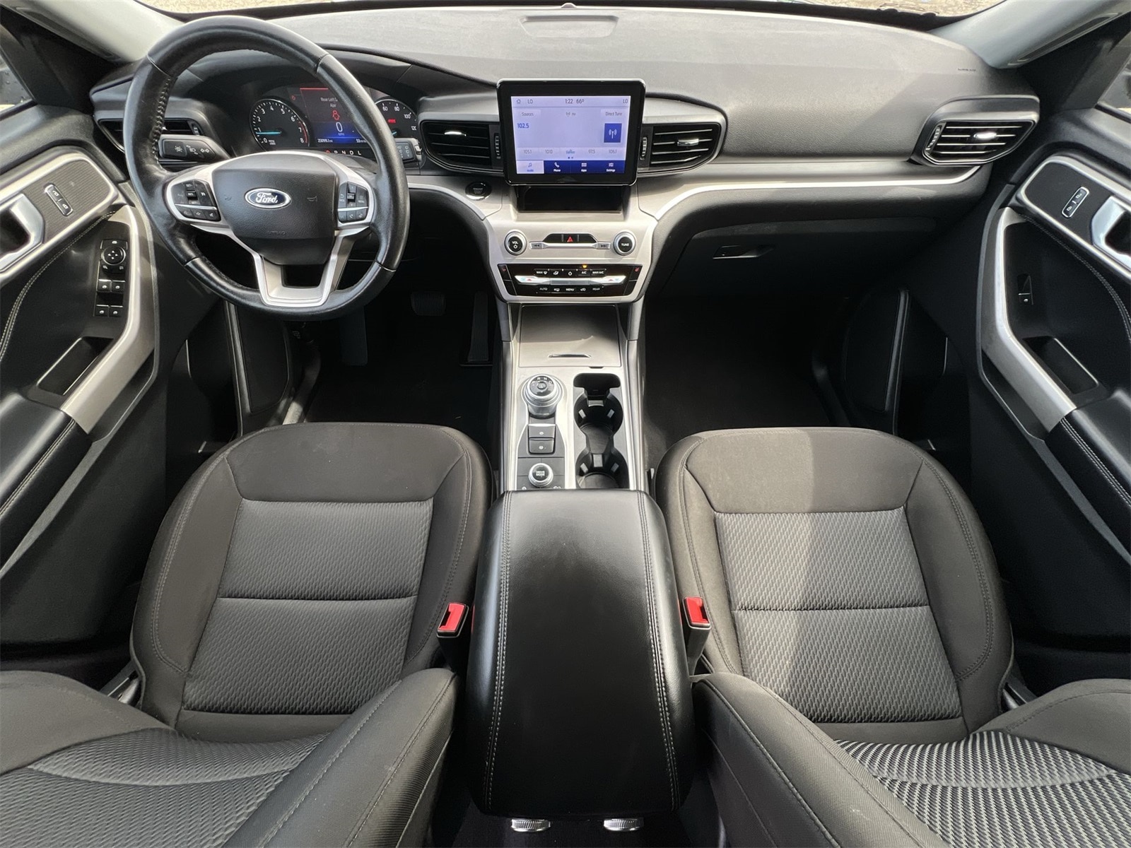 Thumbnail: 2022 Ford Explorer - 16