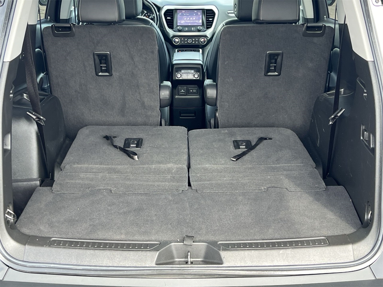 Thumbnail: 2022 GMC Acadia - 33