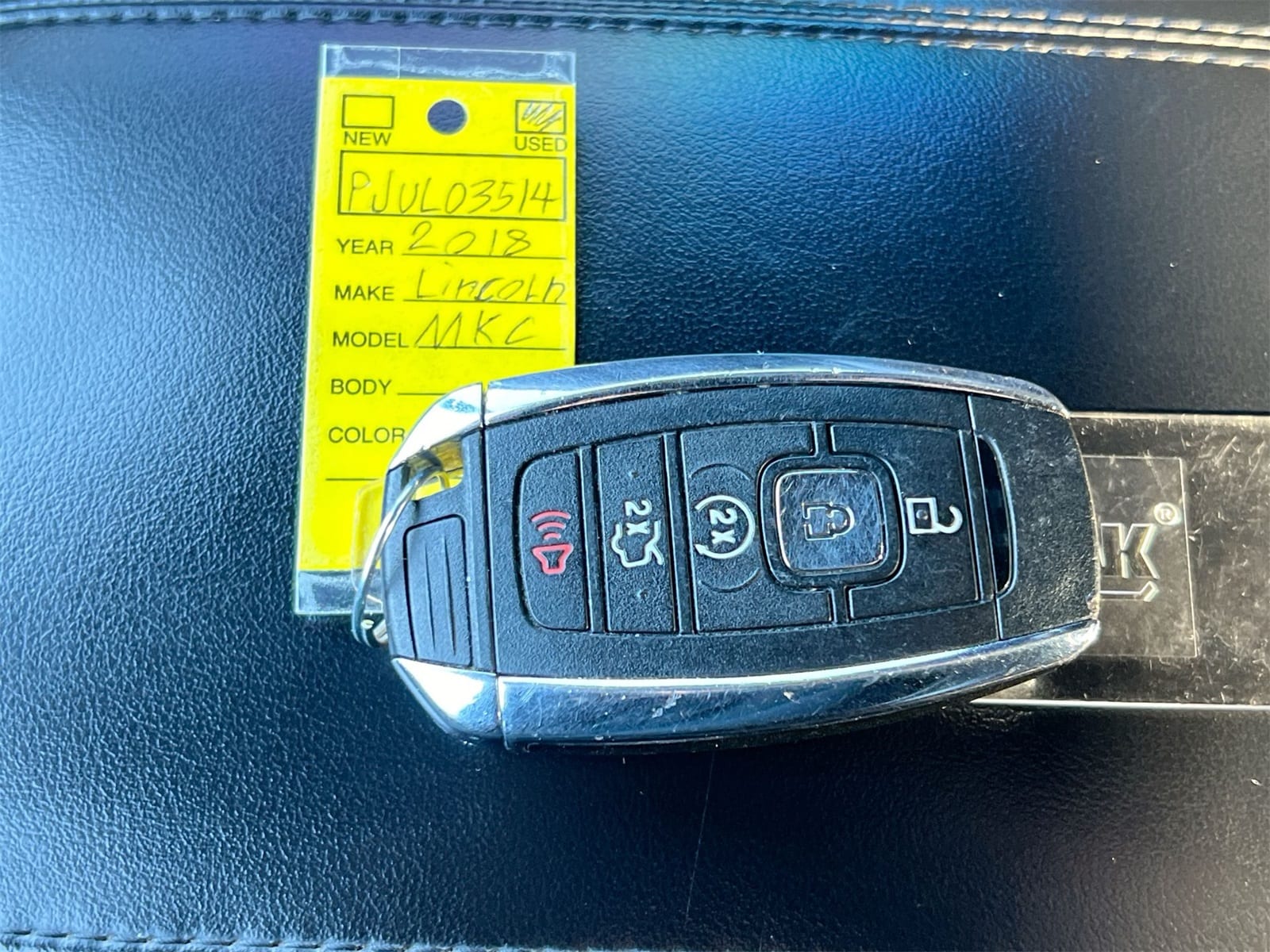 Thumbnail: 2018 Lincoln MKC - 35