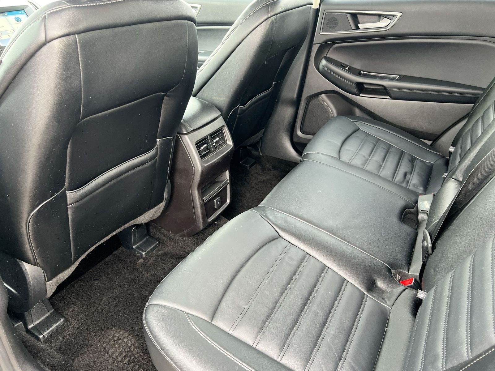 Thumbnail: 2017 Ford Edge - 18