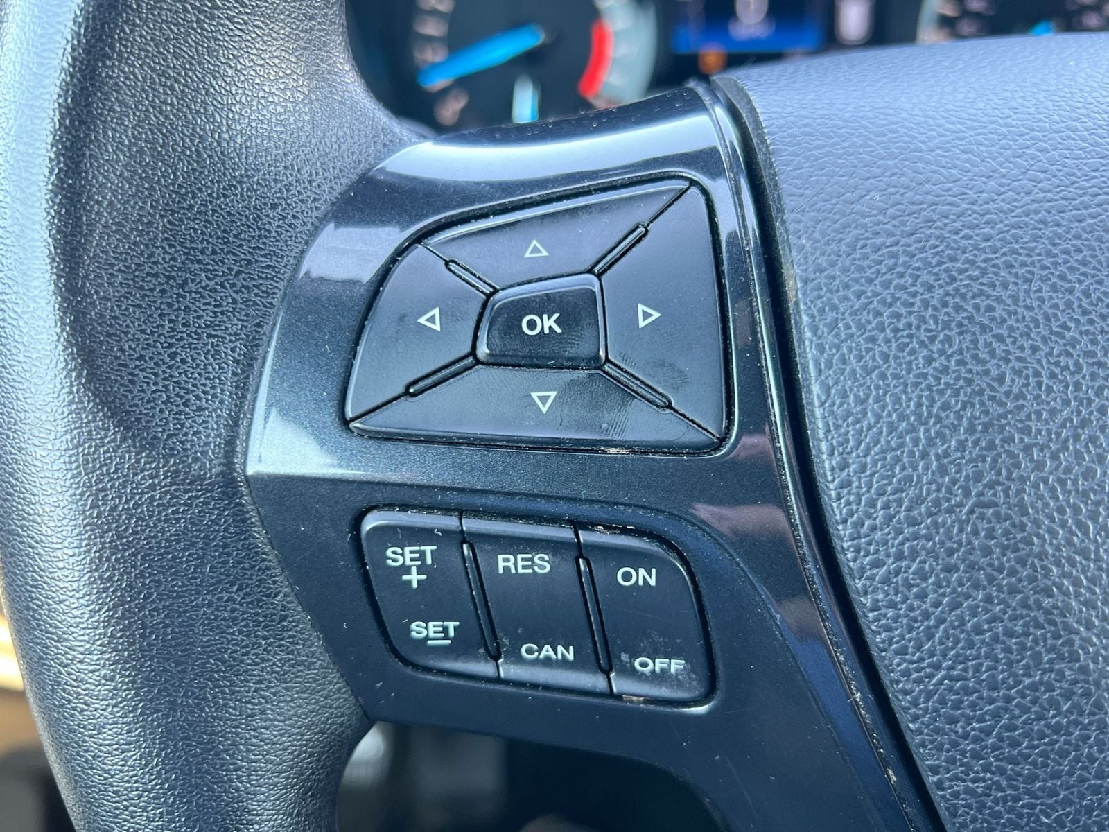 Thumbnail: 2017 Ford Explorer - 23