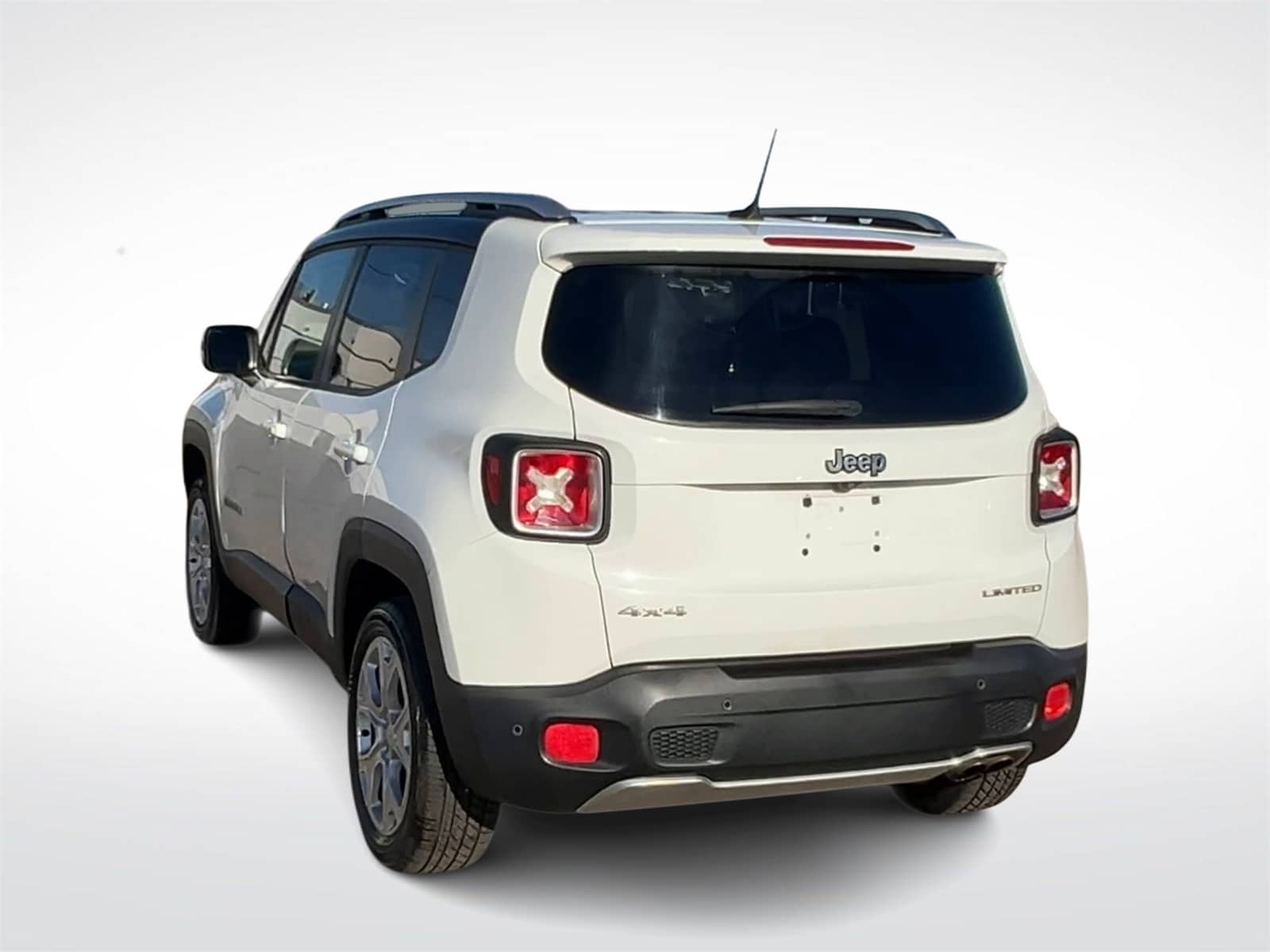 Thumbnail: 2015 Jeep Renegade - 7