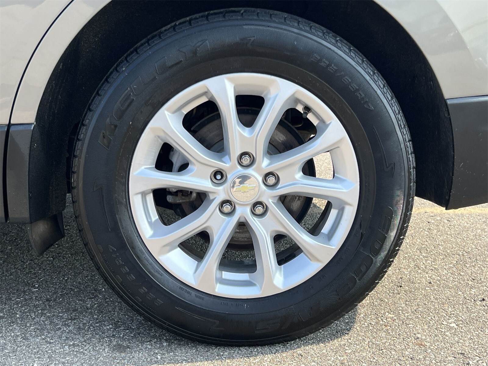Thumbnail: 2019 Chevrolet Equinox - 14