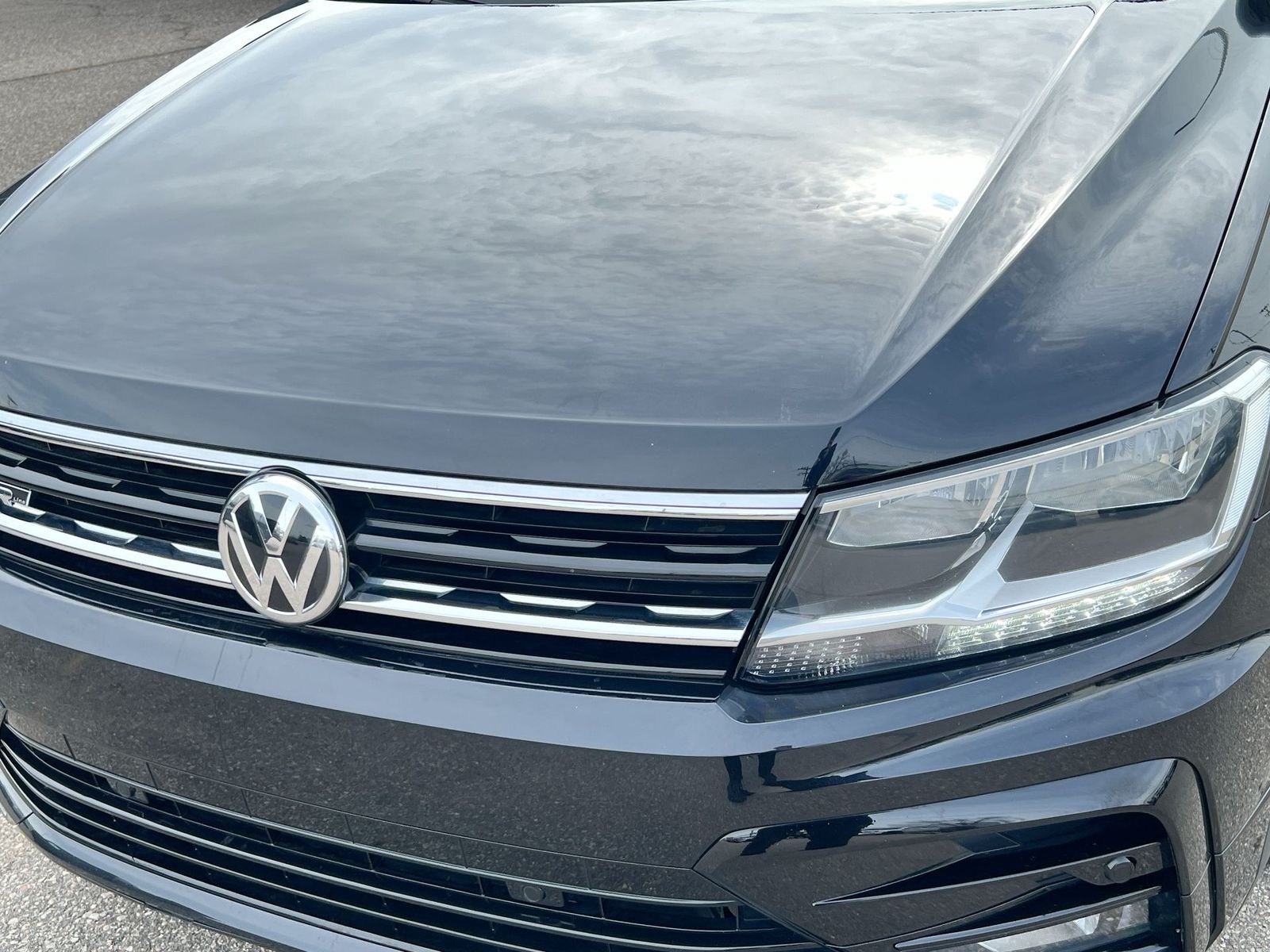 Thumbnail: 2019 Volkswagen Tiguan - 11