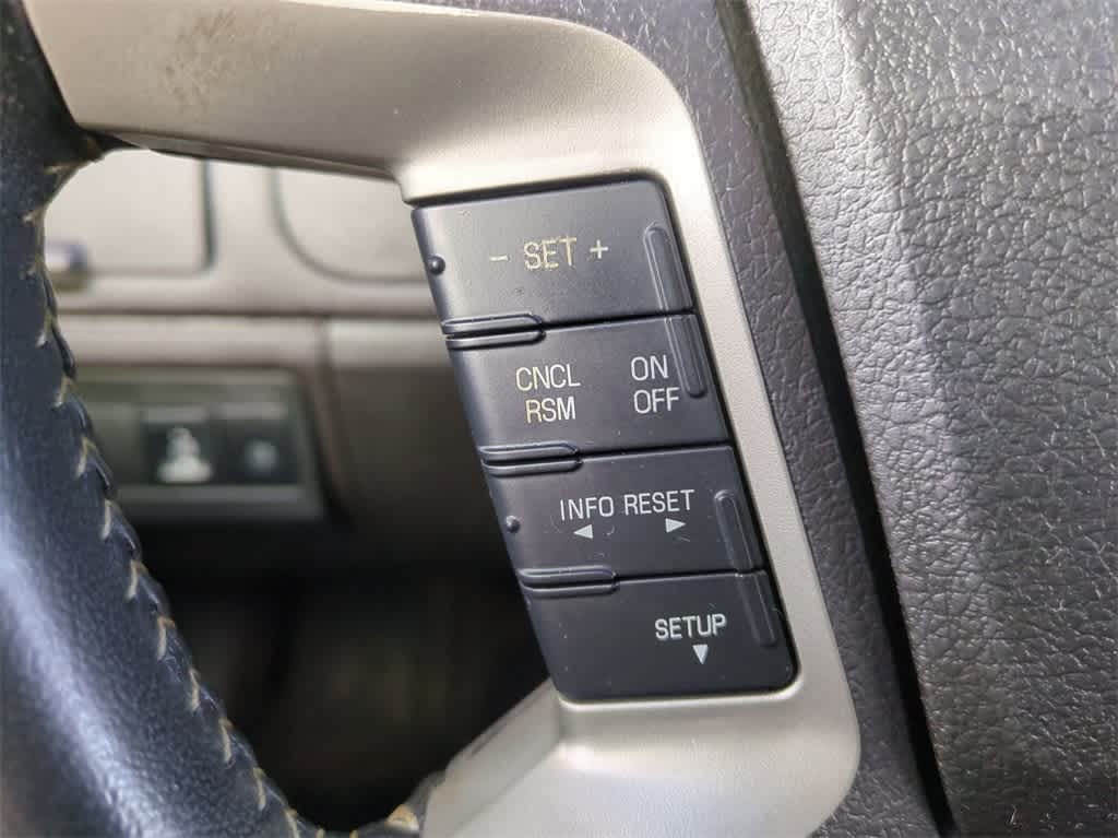 2010 Ford Fusion SE 26