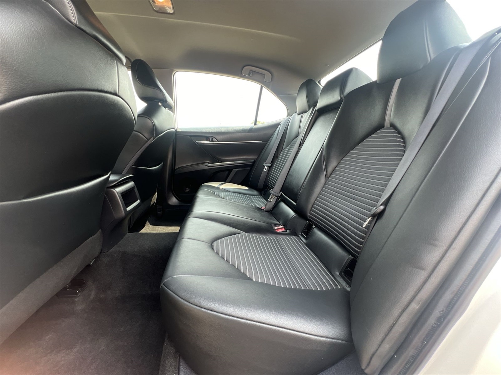 2022 Toyota Camry SE 20