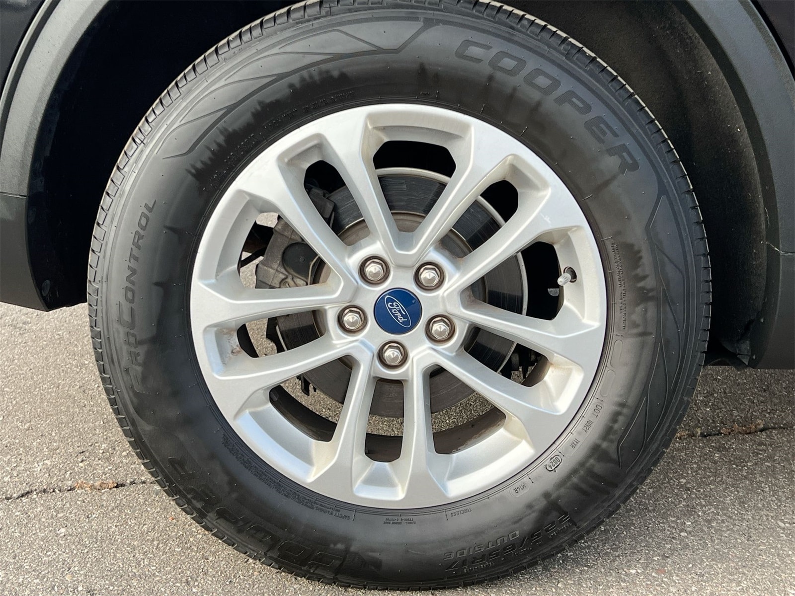 Thumbnail: 2021 Ford Escape - 14