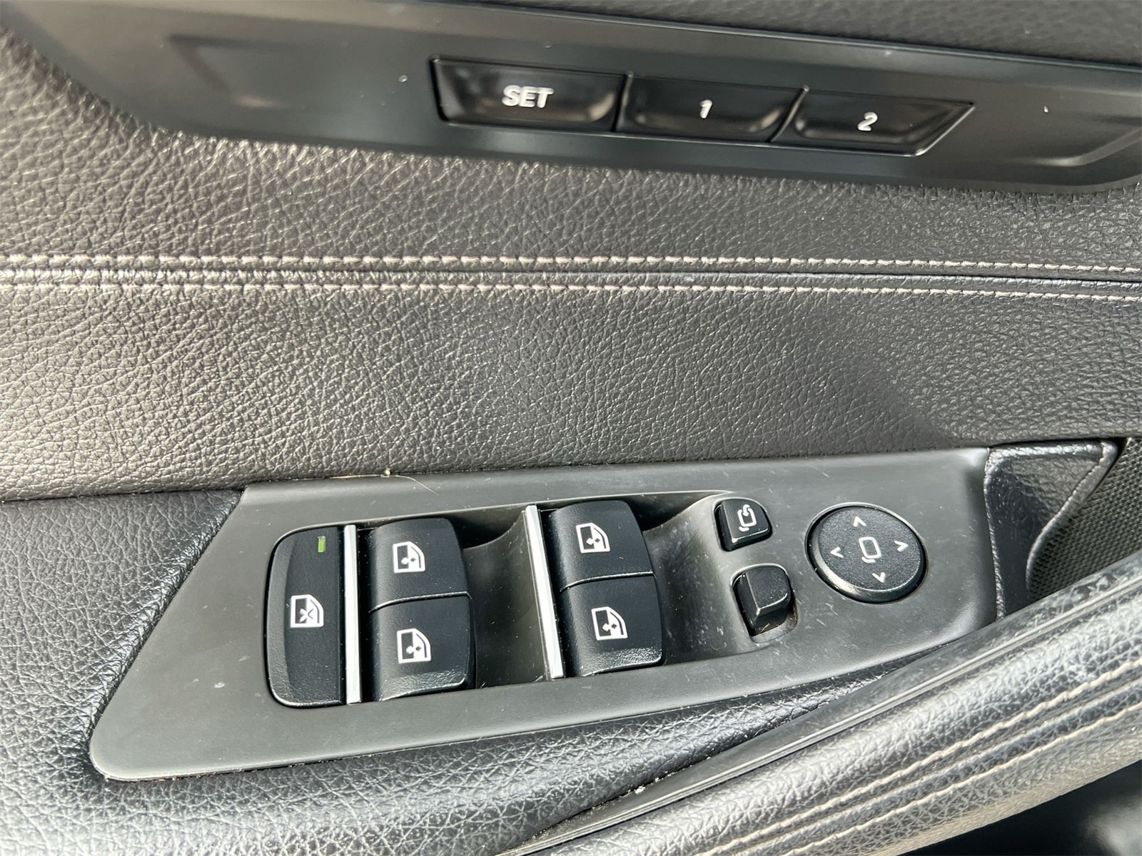 Thumbnail: 2018 BMW 5 Series - 17