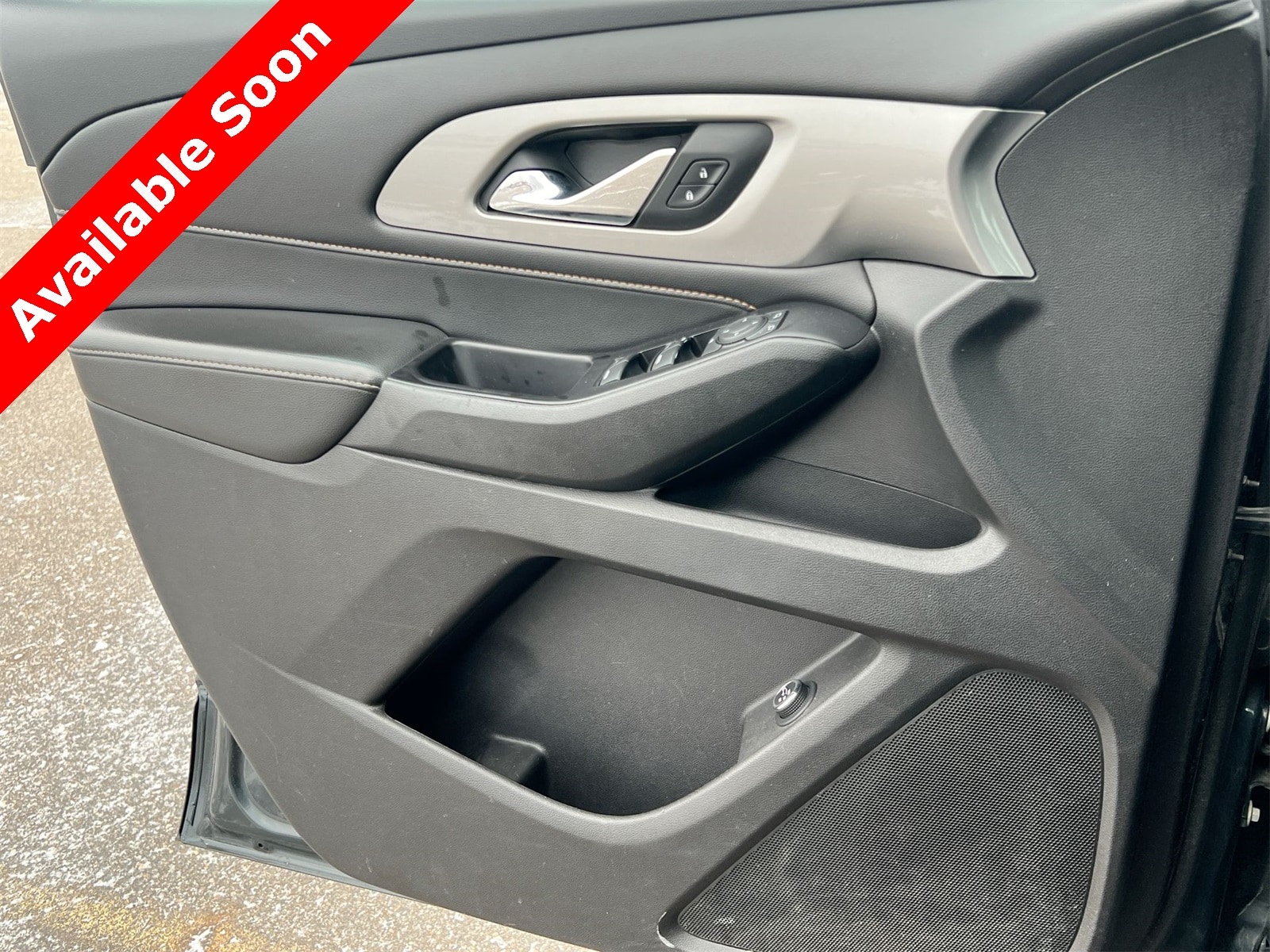 Thumbnail: 2018 Chevrolet Traverse - 30