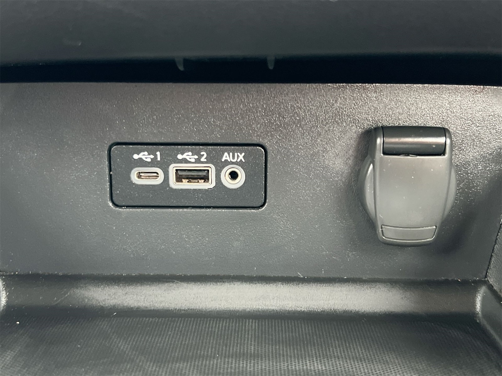 Thumbnail: 2025 Nissan Altima - 31