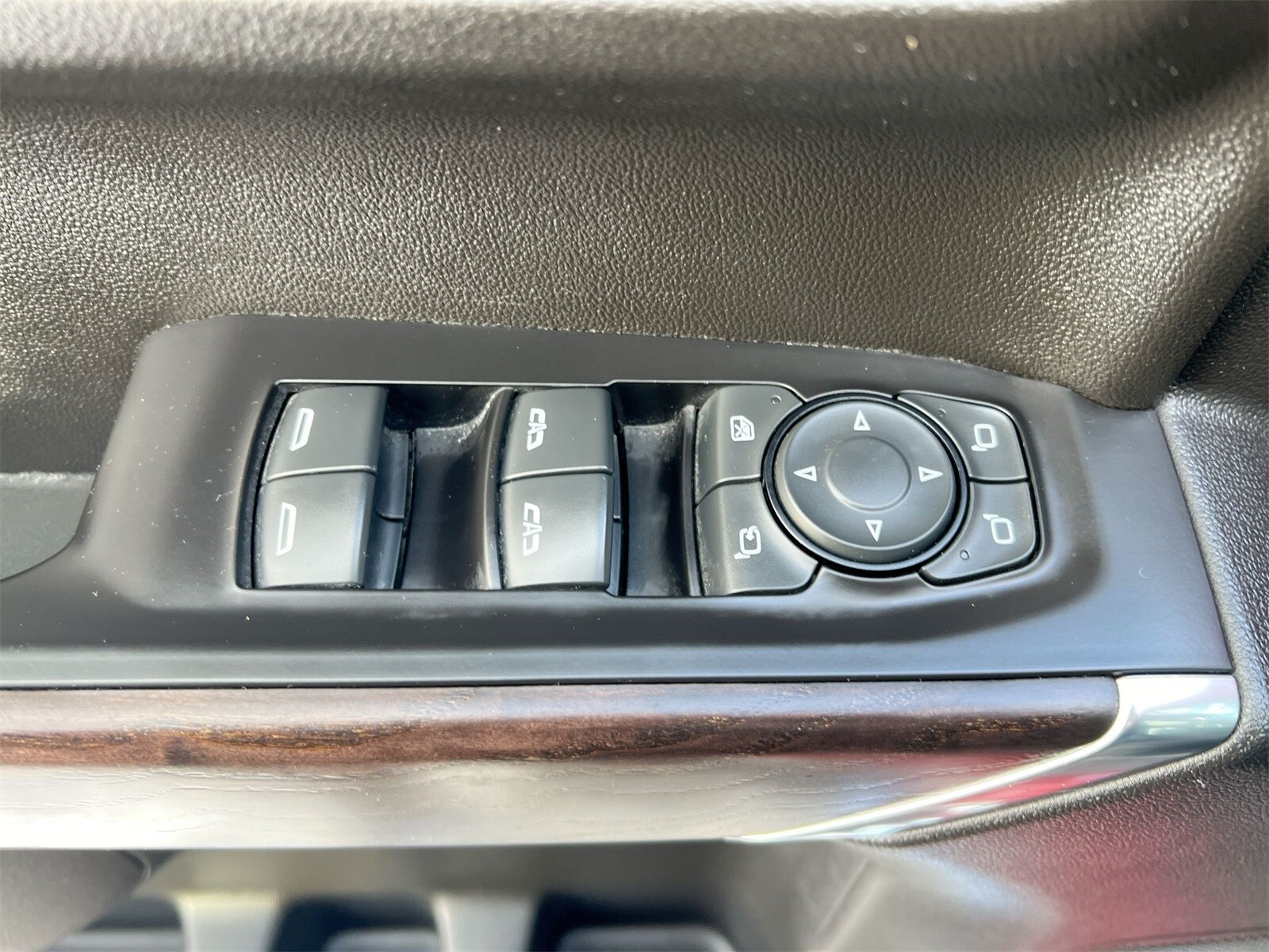 Thumbnail: 2020 GMC Sierra 1500 - 17