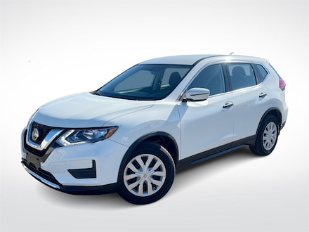 Used 2019 Nissan Rogue S SUV in Troy, MI