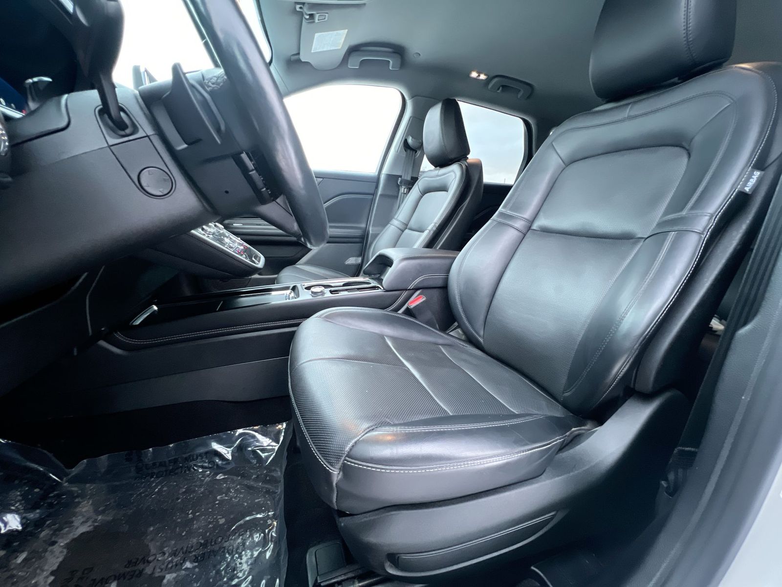 Thumbnail: 2022 Lincoln Corsair - 16