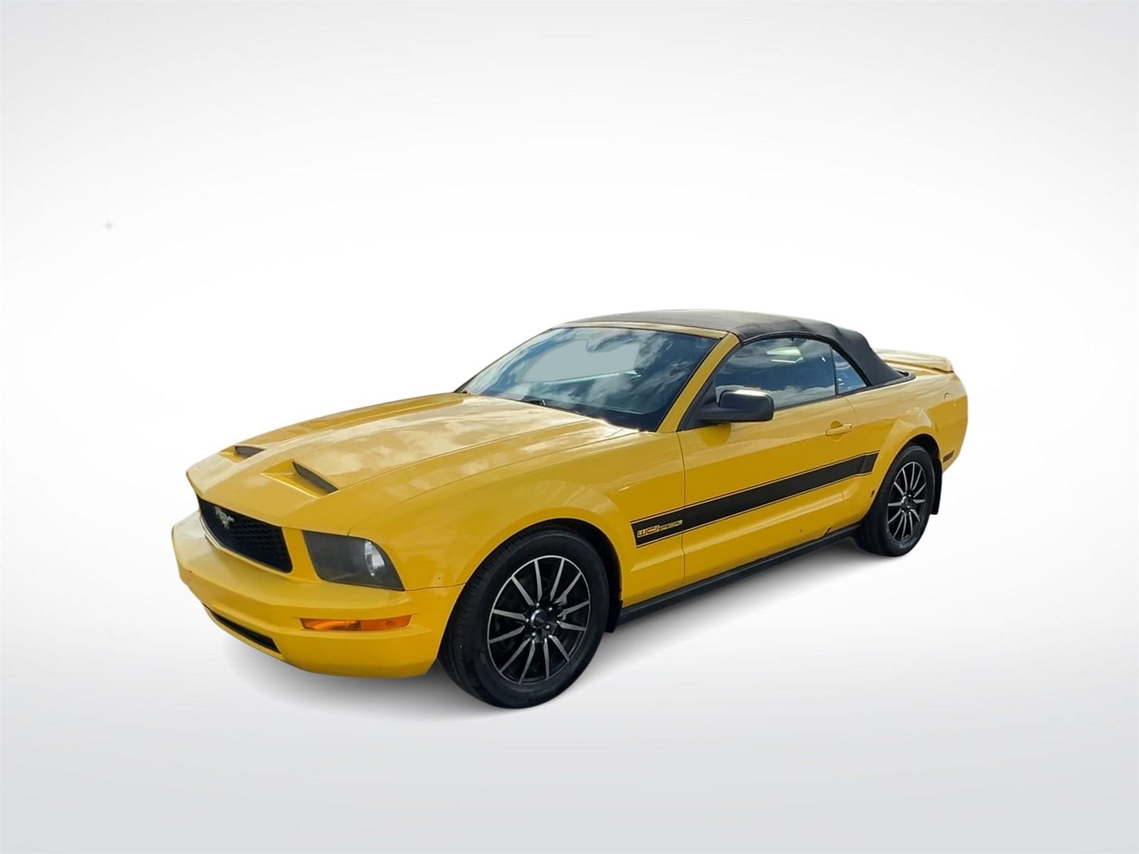 Thumbnail: 2005 Ford Mustang - 4