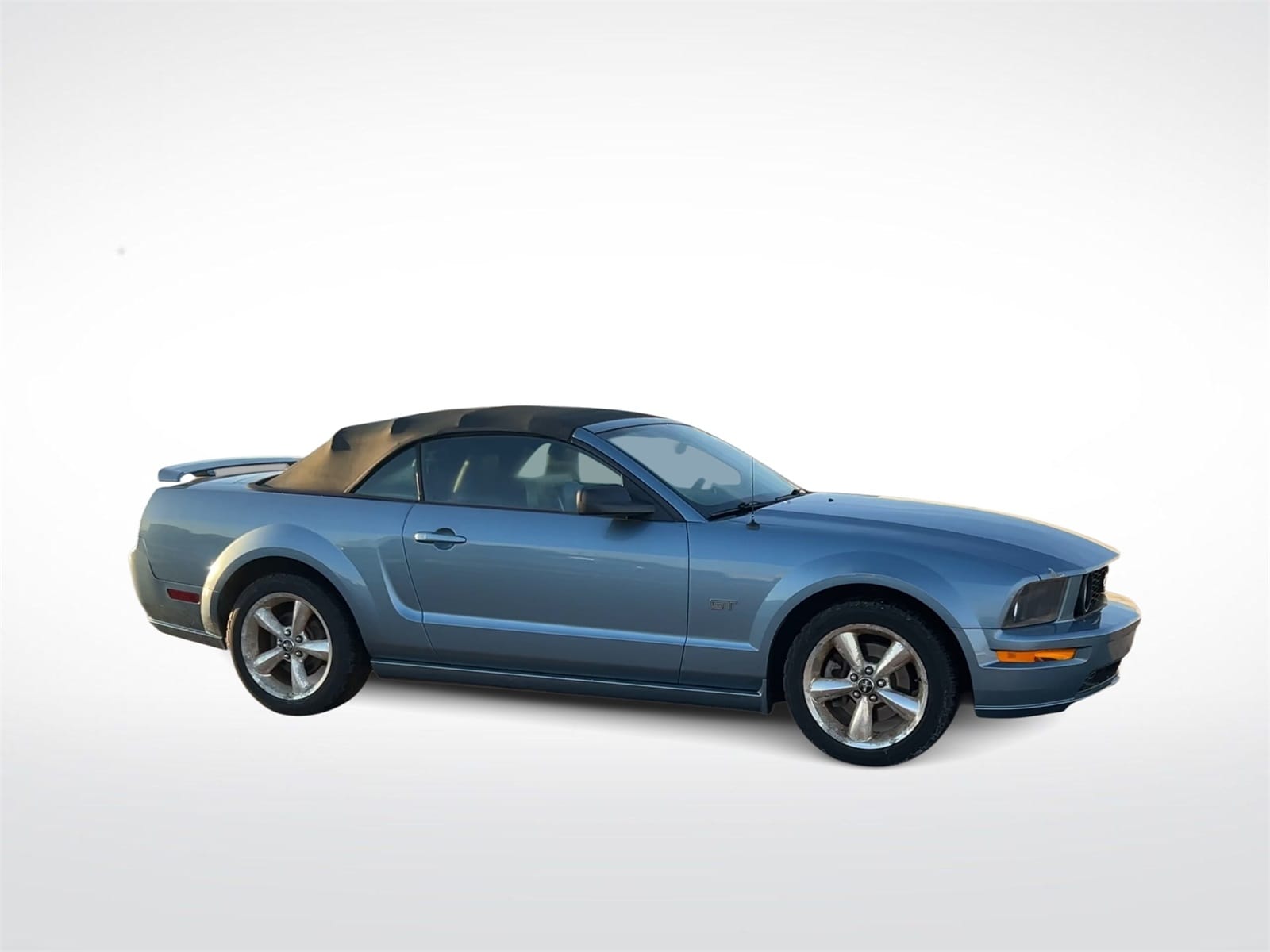 Used 2007 Ford Mustang GT Deluxe with VIN 1ZVHT85H575268219 for sale in Troy, MI