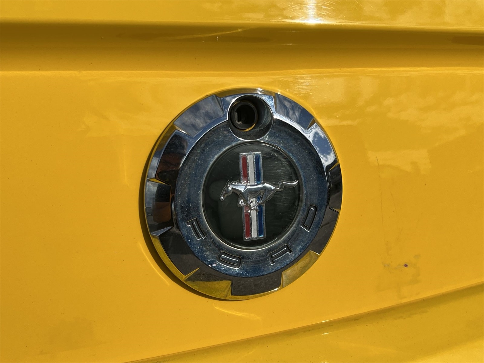 Thumbnail: 2005 Ford Mustang - 12