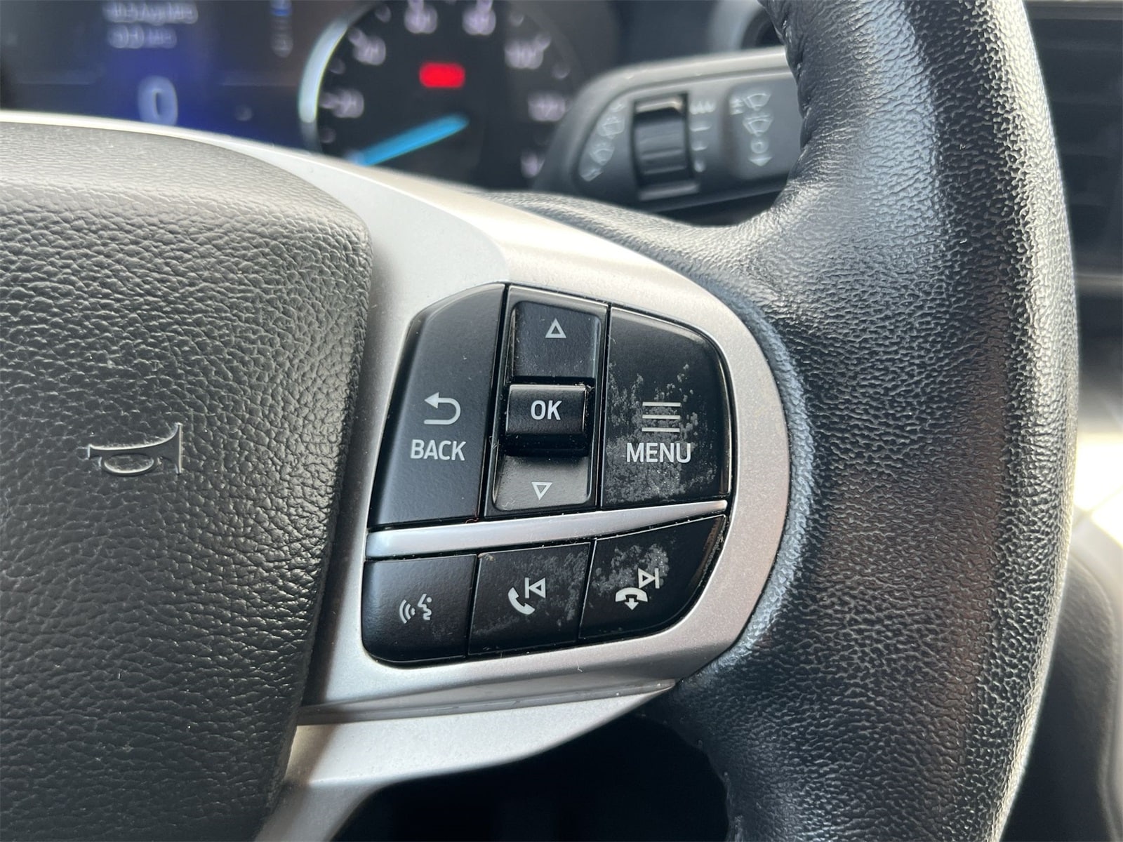 Thumbnail: 2022 Ford Explorer - 25