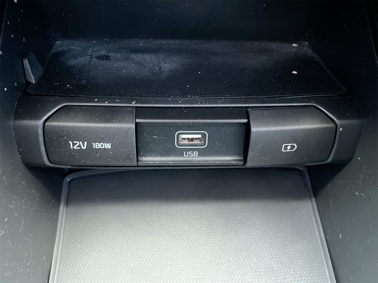 Thumbnail: 2022 Kia Telluride - 31