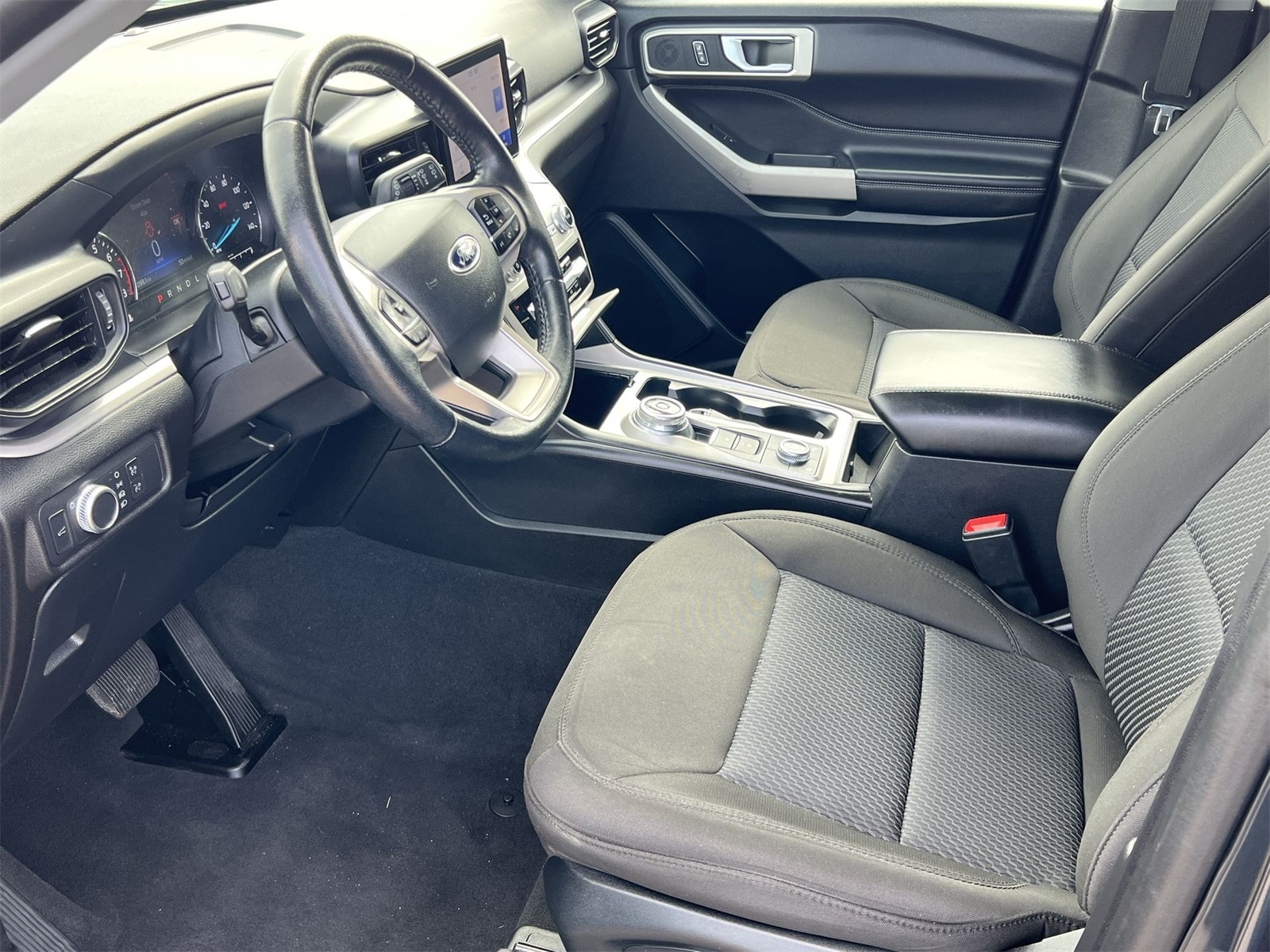 Thumbnail: 2022 Ford Explorer - 10