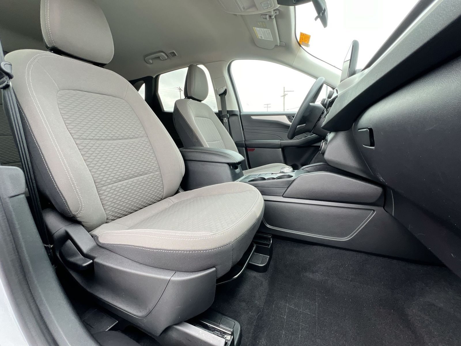 Thumbnail: 2022 Ford Escape - 21