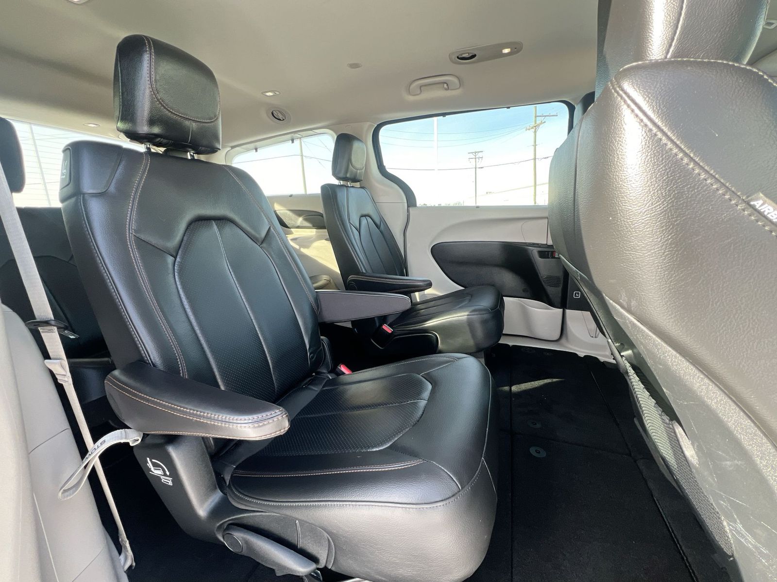 Thumbnail: 2019 Chrysler Pacifica - 21