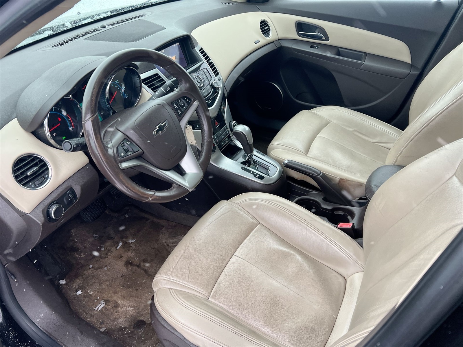 Thumbnail: 2011 Chevrolet Cruze - 10