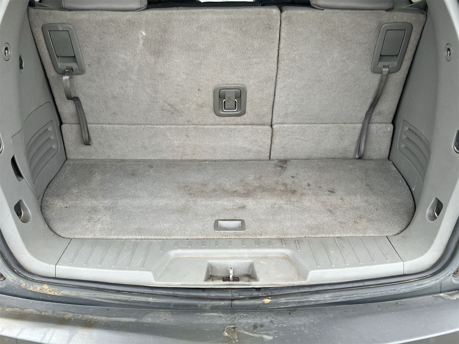 Thumbnail: 2011 Chevrolet Traverse - 32