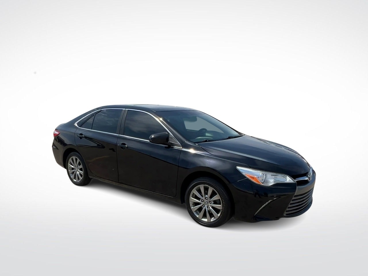 2016 Toyota Camry XLE 2