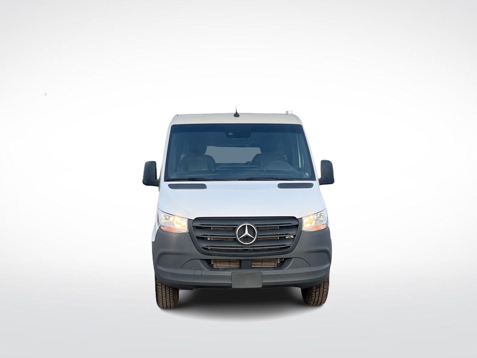 Thumbnail: 2023 Mercedes-Benz Sprinter - 3