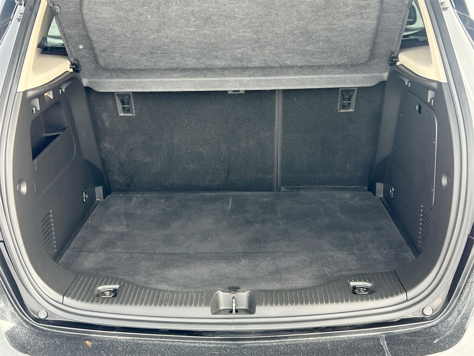 Thumbnail: 2018 Buick Encore - 34