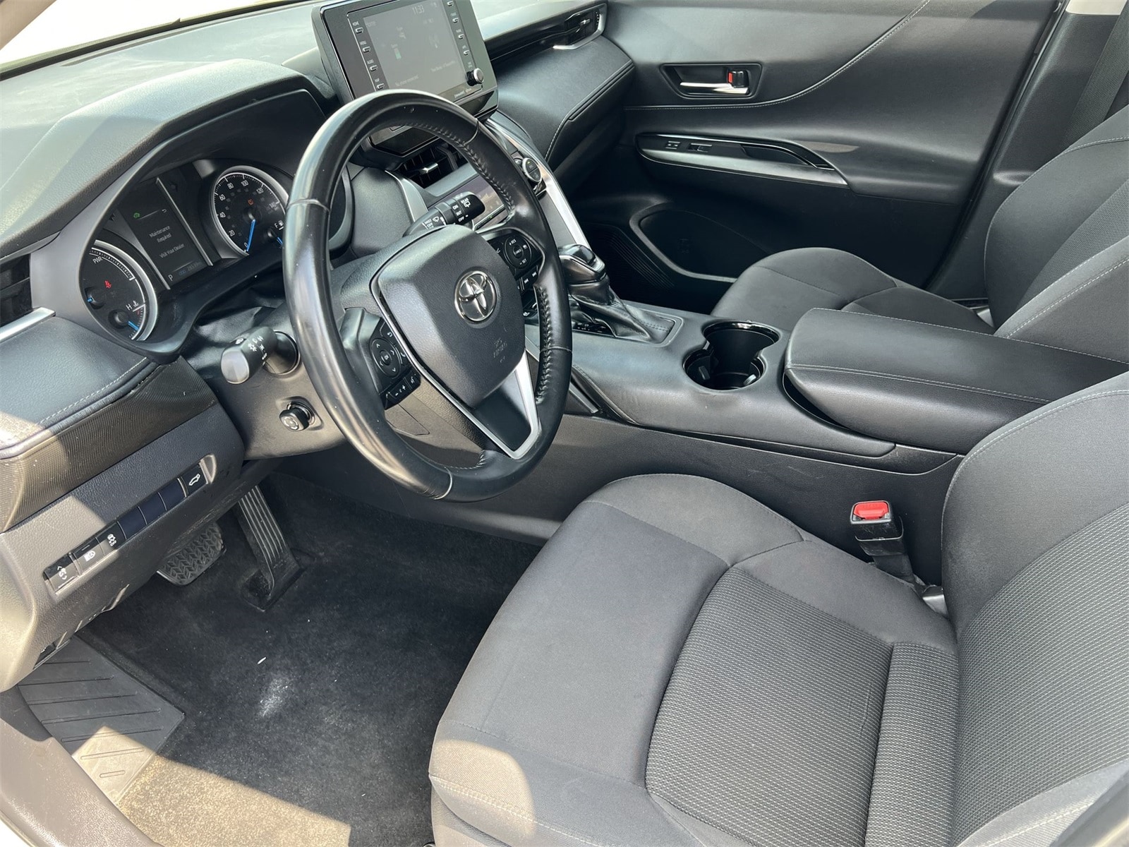 Thumbnail: 2021 Toyota Venza - 10