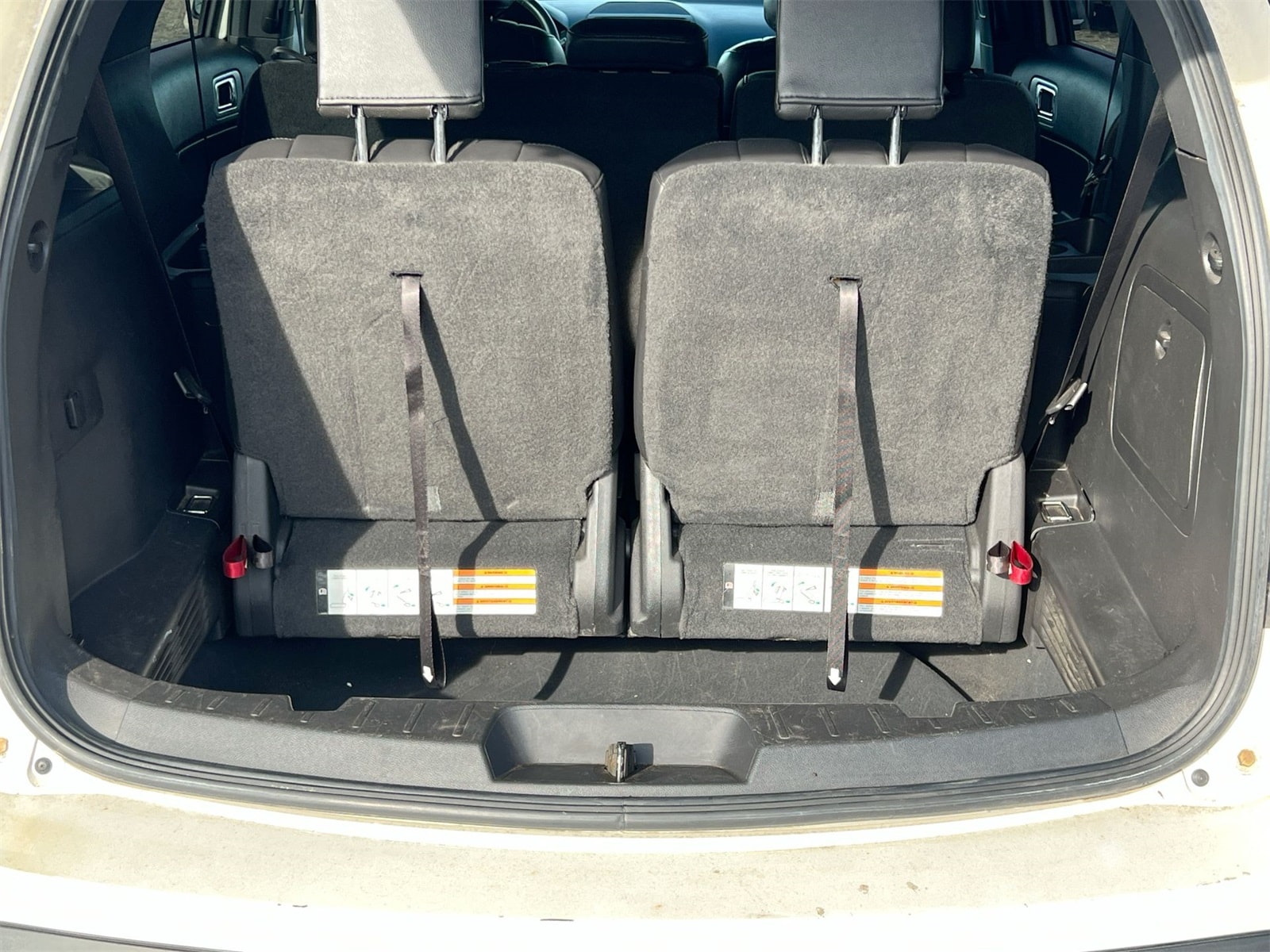 Thumbnail: 2015 Ford Explorer - 33