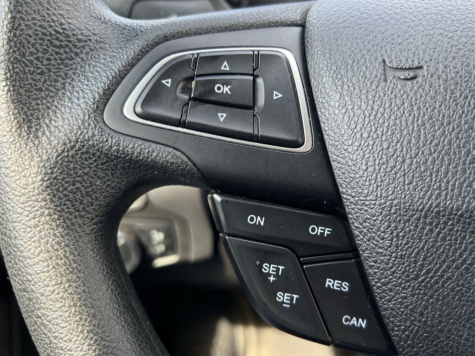 Thumbnail: 2015 Ford Focus - 23