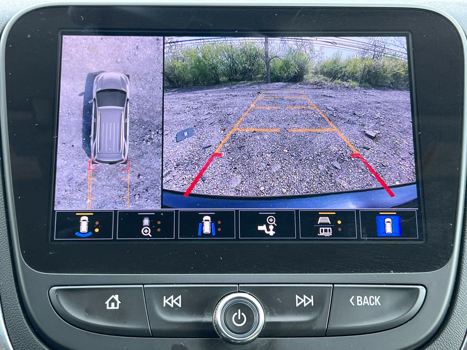 Thumbnail: 2022 Chevrolet Equinox - 29