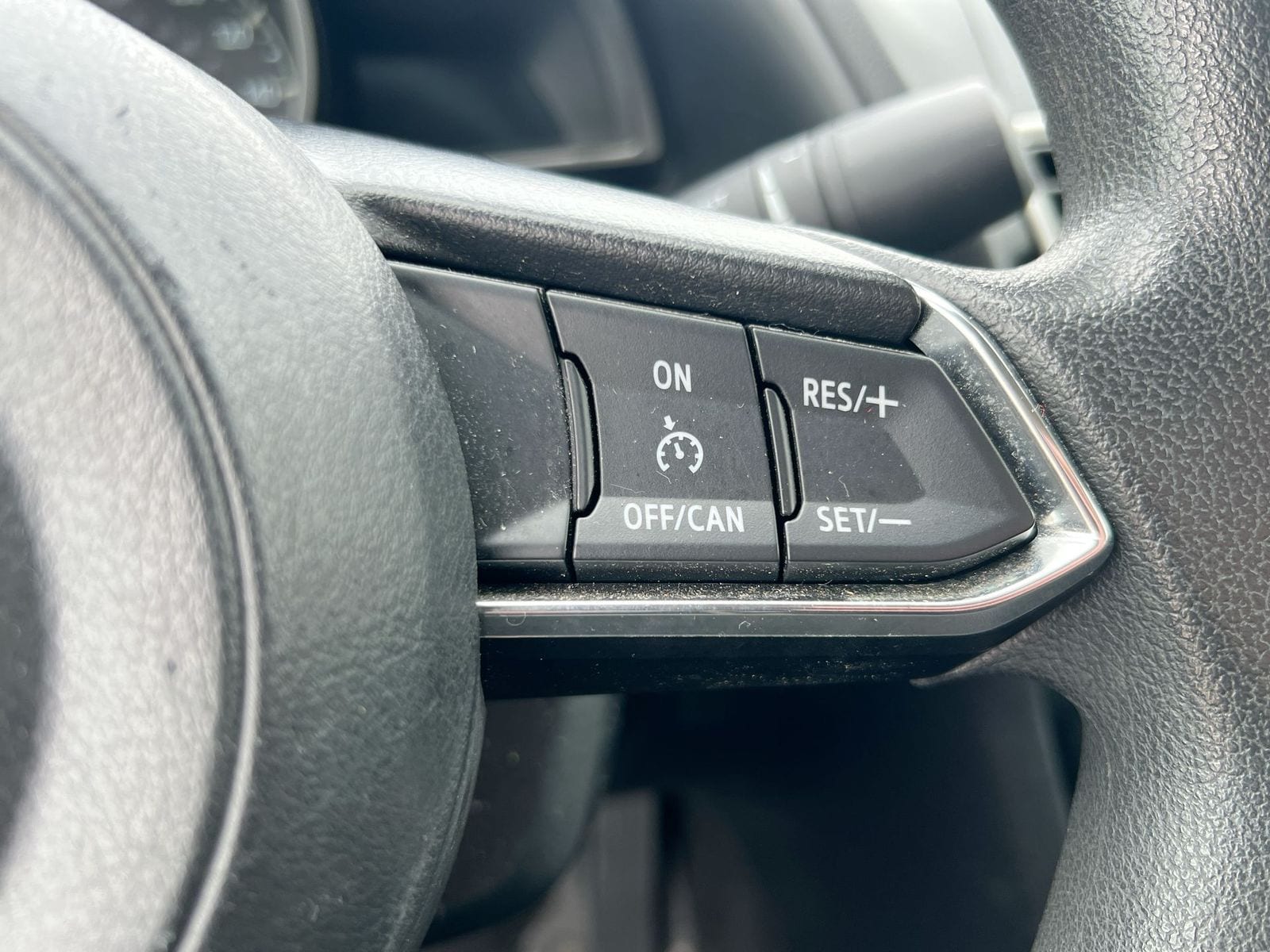 Thumbnail: 2017 Mazda Mazda3 - 24